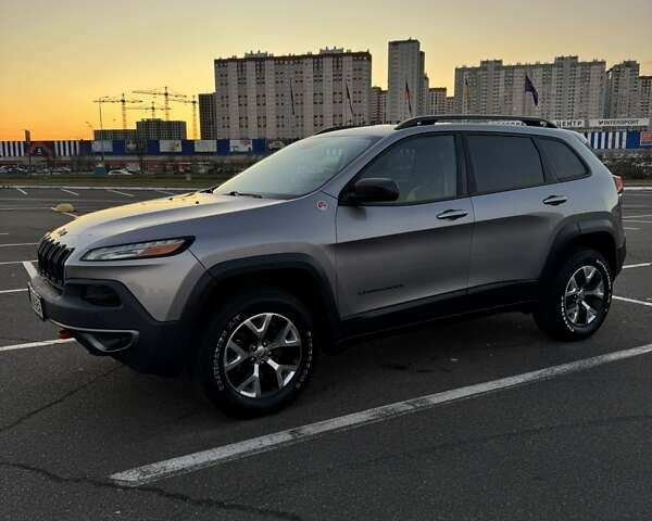 Сірий Джип Cherokee, об'ємом двигуна 2.36 л та пробігом 120 тис. км за 14500 $, фото 11 на Automoto.ua
