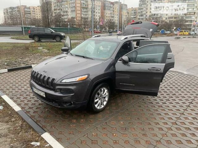 Сірий Джип Cherokee, об'ємом двигуна 2.36 л та пробігом 153 тис. км за 16800 $, фото 1 на Automoto.ua