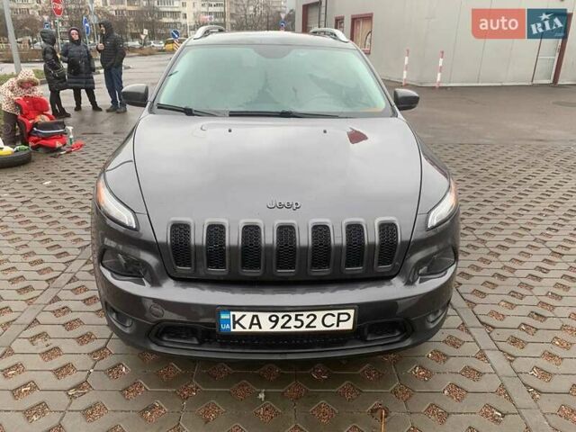 Сірий Джип Cherokee, об'ємом двигуна 2.36 л та пробігом 153 тис. км за 16800 $, фото 12 на Automoto.ua