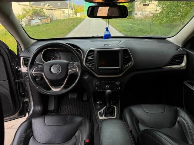 Сірий Джип Cherokee, об'ємом двигуна 3.2 л та пробігом 94 тис. км за 7000 $, фото 15 на Automoto.ua