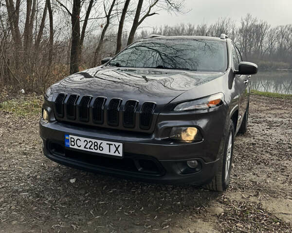 Серый Джип Чероки, объемом двигателя 2.36 л и пробегом 184 тыс. км за 14500 $, фото 8 на Automoto.ua