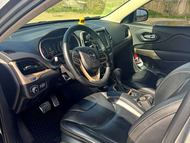 Сірий Джип Cherokee, об'ємом двигуна 3.2 л та пробігом 117 тис. км за 16900 $, фото 10 на Automoto.ua