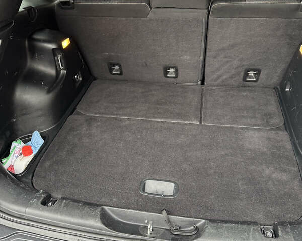 Серый Джип Чероки, объемом двигателя 3.24 л и пробегом 148 тыс. км за 17500 $, фото 9 на Automoto.ua