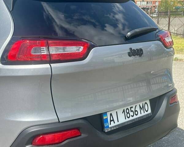 Сірий Джип Cherokee, об'ємом двигуна 2.36 л та пробігом 104 тис. км за 14999 $, фото 10 на Automoto.ua