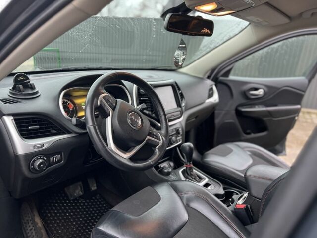 Серый Джип Чероки, объемом двигателя 2.4 л и пробегом 220 тыс. км за 15200 $, фото 7 на Automoto.ua