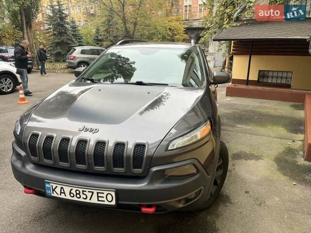 Серый Джип Чероки, объемом двигателя 3.2 л и пробегом 173 тыс. км за 14500 $, фото 4 на Automoto.ua