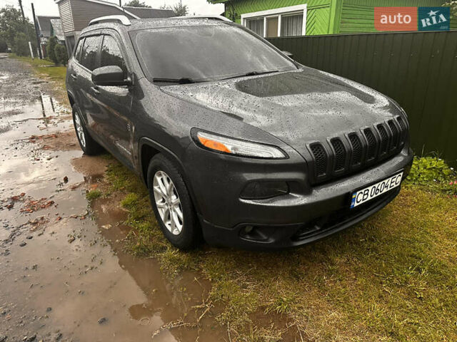 Серый Джип Чероки, объемом двигателя 2.36 л и пробегом 127 тыс. км за 15500 $, фото 2 на Automoto.ua