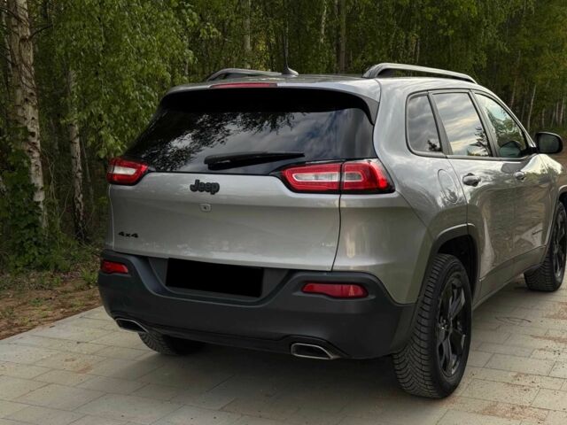Сірий Джип Cherokee, об'ємом двигуна 3.2 л та пробігом 94 тис. км за 7000 $, фото 7 на Automoto.ua
