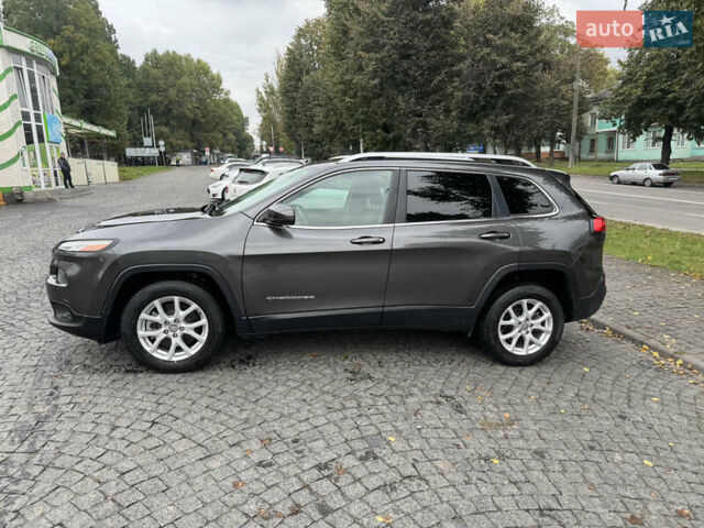 Сірий Джип Cherokee, об'ємом двигуна 2.36 л та пробігом 129 тис. км за 13000 $, фото 4 на Automoto.ua