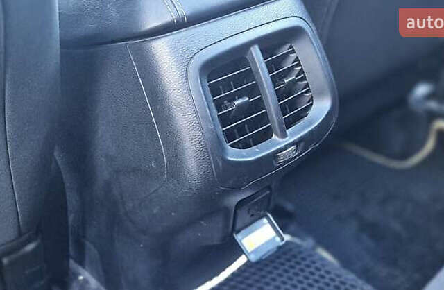 Сірий Джип Cherokee, об'ємом двигуна 2.36 л та пробігом 167 тис. км за 13000 $, фото 26 на Automoto.ua