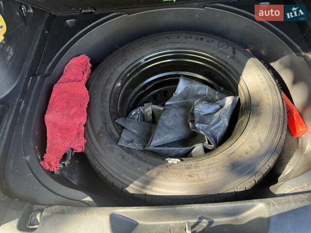 Джип Чероки 2016 в Лубнах на Automoto.ua Серый Джип Чероки, объемом двигателя 2.36 л и пробегом 200 тыс. км за 13499 $, фото 19 на Automoto.ua