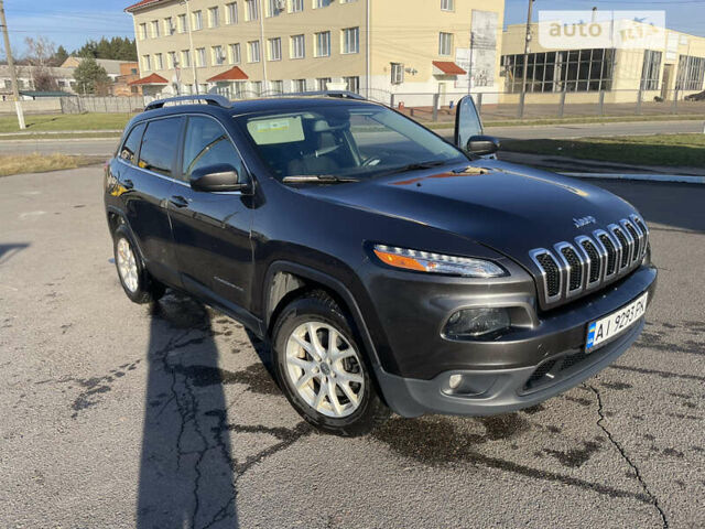 Сірий Джип Cherokee, об'ємом двигуна 2.36 л та пробігом 130 тис. км за 14300 $, фото 6 на Automoto.ua