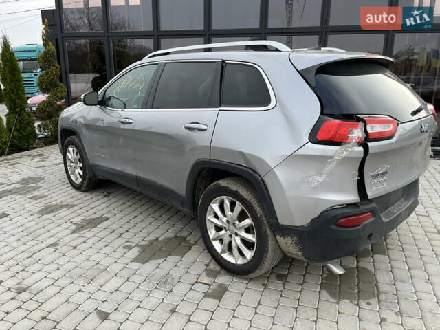 Сірий Джип Cherokee, об'ємом двигуна 2.4 л та пробігом 183 тис. км за 9950 $, фото 6 на Automoto.ua