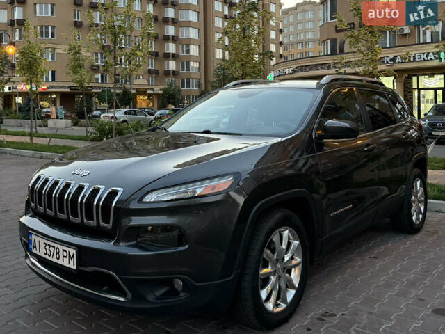 Серый Джип Чероки, объемом двигателя 3.24 л и пробегом 143 тыс. км за 16300 $, фото 1 на Automoto.ua