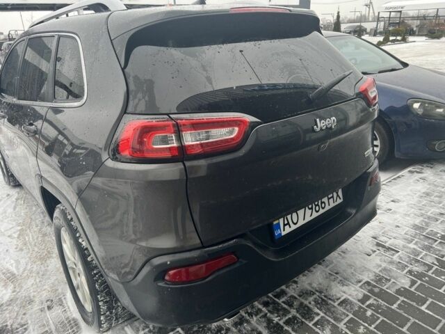 Сірий Джип Cherokee, об'ємом двигуна 2.4 л та пробігом 59 тис. км за 15500 $, фото 4 на Automoto.ua