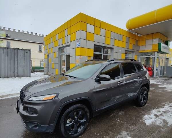 Сірий Джип Cherokee, об'ємом двигуна 2.4 л та пробігом 79 тис. км за 16900 $, фото 25 на Automoto.ua