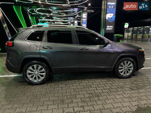 Серый Джип Чероки, объемом двигателя 3.24 л и пробегом 201 тыс. км за 16300 $, фото 22 на Automoto.ua