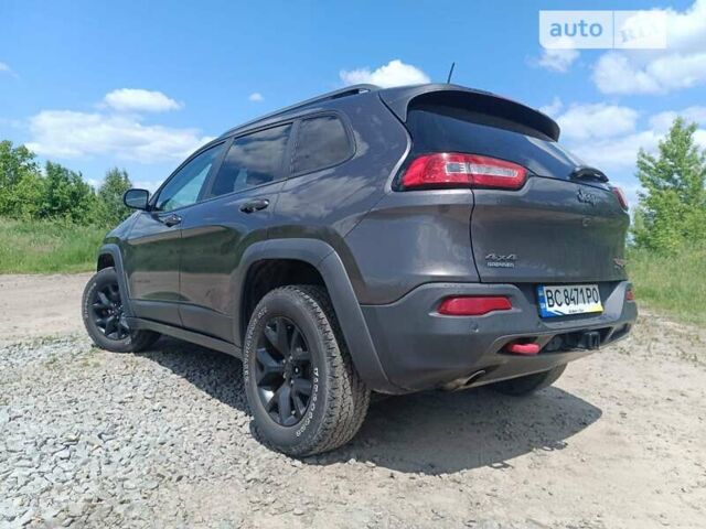 Сірий Джип Cherokee, об'ємом двигуна 2.4 л та пробігом 97 тис. км за 15999 $, фото 27 на Automoto.ua