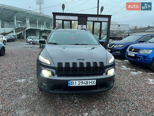 Серый Джип Чероки, объемом двигателя 3.24 л и пробегом 106 тыс. км за 14700 $, фото 2 на Automoto.ua