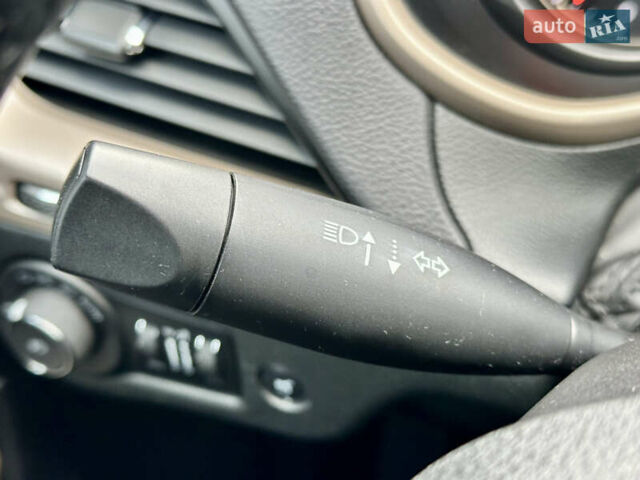 Джип Cherokee 2017 у Вінниці на Automoto.ua Сірий Джип Cherokee, об'ємом двигуна 2.4 л та пробігом 136 тис. км за 16777 $, фото 63 на Automoto.ua