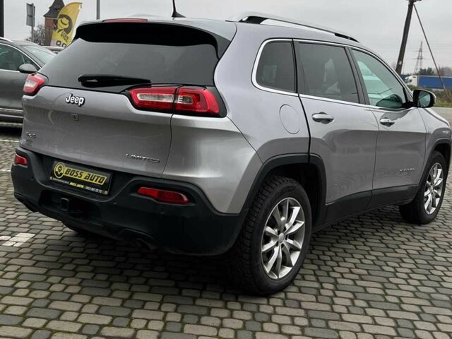 Серый Джип Чероки, объемом двигателя 2.4 л и пробегом 173 тыс. км за 16000 $, фото 6 на Automoto.ua