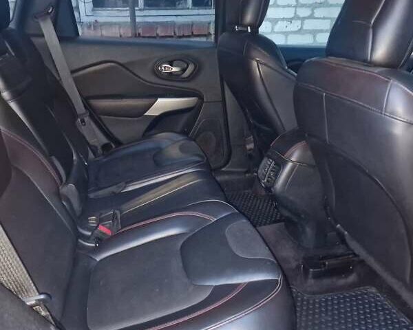 Сірий Джип Cherokee, об'ємом двигуна 2.4 л та пробігом 117 тис. км за 17000 $, фото 3 на Automoto.ua