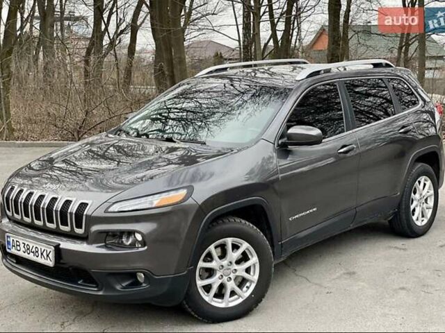 Сірий Джип Cherokee, об'ємом двигуна 2.36 л та пробігом 165 тис. км за 13800 $, фото 1 на Automoto.ua