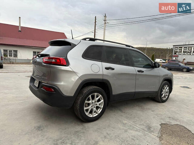 Серый Джип Чероки, объемом двигателя 2.4 л и пробегом 180 тыс. км за 13650 $, фото 6 на Automoto.ua