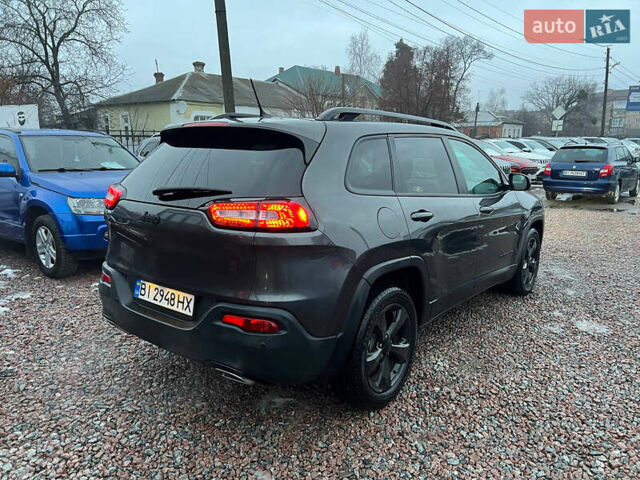 Серый Джип Чероки, объемом двигателя 3.24 л и пробегом 106 тыс. км за 14700 $, фото 6 на Automoto.ua
