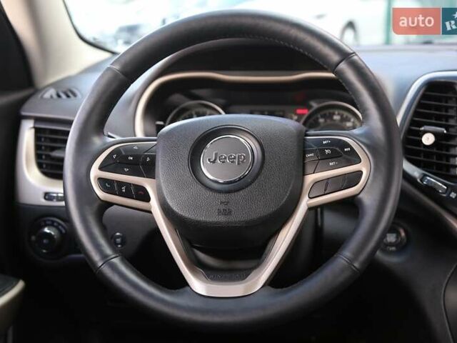 Сірий Джип Cherokee, об'ємом двигуна 3.24 л та пробігом 157 тис. км за 14000 $, фото 15 на Automoto.ua