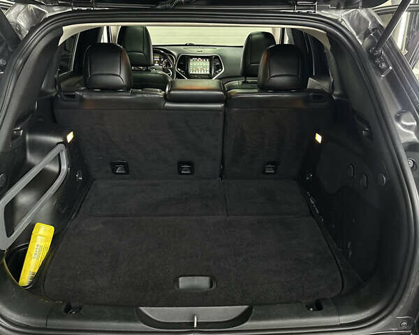 Серый Джип Чероки, объемом двигателя 3.24 л и пробегом 201 тыс. км за 16300 $, фото 112 на Automoto.ua