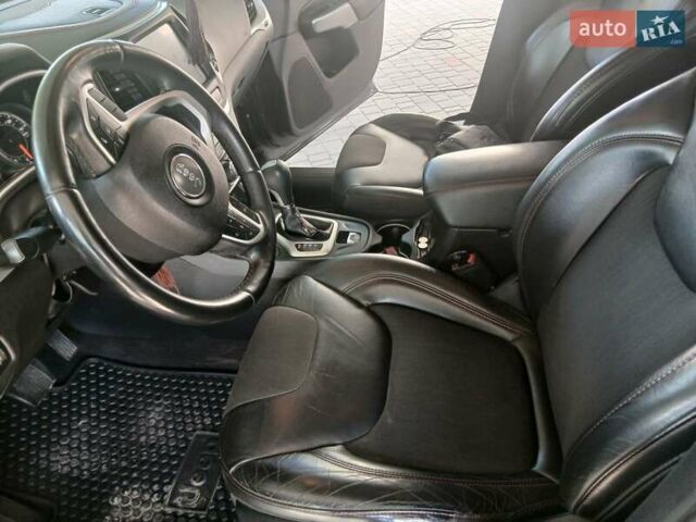 Серый Джип Чероки, объемом двигателя 2.36 л и пробегом 120 тыс. км за 16500 $, фото 16 на Automoto.ua