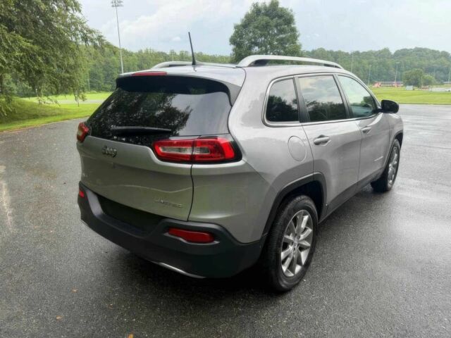 Сірий Джип Cherokee, об'ємом двигуна 0 л та пробігом 86 тис. км за 2400 $, фото 3 на Automoto.ua