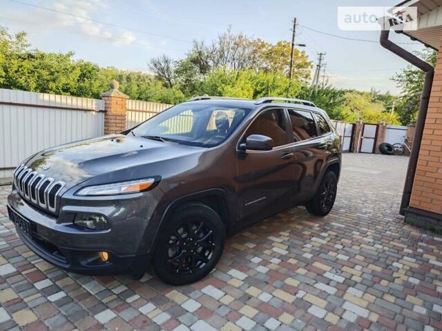 Сірий Джип Cherokee, об'ємом двигуна 2.36 л та пробігом 141 тис. км за 14700 $, фото 33 на Automoto.ua