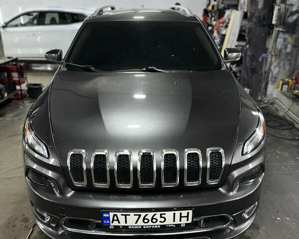 Серый Джип Чероки, объемом двигателя 3.24 л и пробегом 201 тыс. км за 16300 $, фото 100 на Automoto.ua