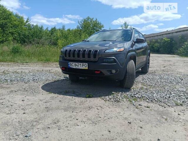 Сірий Джип Cherokee, об'ємом двигуна 2.4 л та пробігом 97 тис. км за 15999 $, фото 17 на Automoto.ua