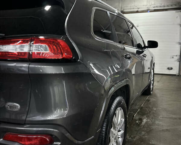 Серый Джип Чероки, объемом двигателя 3.24 л и пробегом 201 тыс. км за 16300 $, фото 105 на Automoto.ua