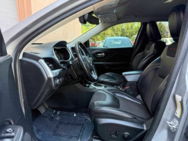 Серый Джип Чероки, объемом двигателя 3.2 л и пробегом 88 тыс. км за 4000 $, фото 8 на Automoto.ua