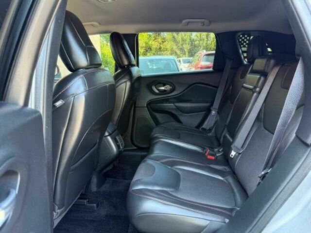 Серый Джип Чероки, объемом двигателя 3.2 л и пробегом 88 тыс. км за 4000 $, фото 12 на Automoto.ua