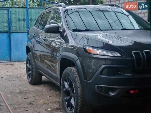 Сірий Джип Cherokee, об'ємом двигуна 2.4 л та пробігом 117 тис. км за 17000 $, фото 6 на Automoto.ua