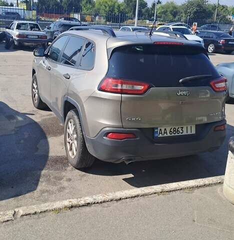 Сірий Джип Cherokee, об'ємом двигуна 2.4 л та пробігом 130 тис. км за 16300 $, фото 2 на Automoto.ua