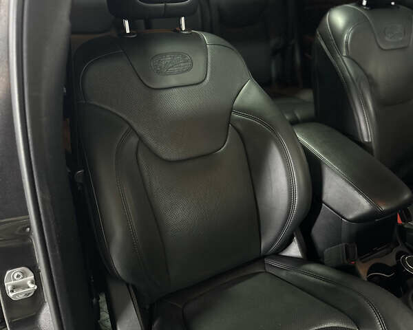 Серый Джип Чероки, объемом двигателя 3.24 л и пробегом 201 тыс. км за 16300 $, фото 117 на Automoto.ua