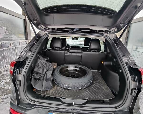 Сірий Джип Cherokee, об'ємом двигуна 2.4 л та пробігом 79 тис. км за 16900 $, фото 30 на Automoto.ua