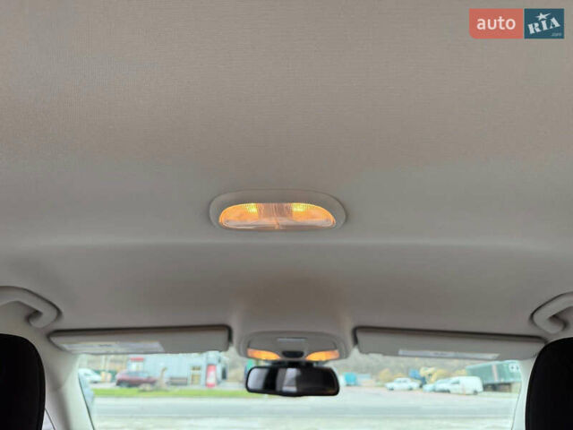 Серый Джип Чероки, объемом двигателя 2.4 л и пробегом 180 тыс. км за 13650 $, фото 16 на Automoto.ua