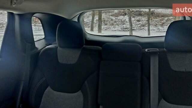 Сірий Джип Cherokee, об'ємом двигуна 2.4 л та пробігом 158 тис. км за 15900 $, фото 16 на Automoto.ua