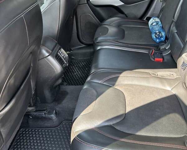 Сірий Джип Cherokee, об'ємом двигуна 2.36 л та пробігом 173 тис. км за 19000 $, фото 17 на Automoto.ua