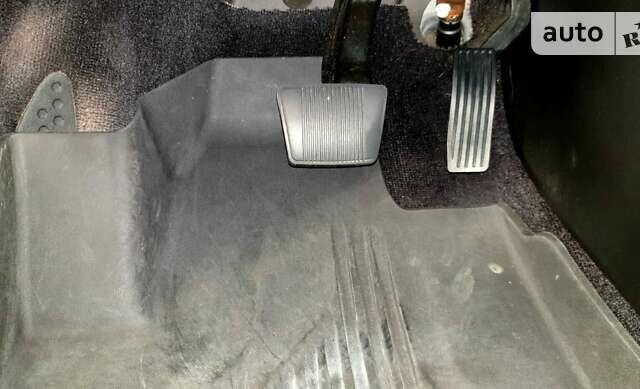 Сірий Джип Cherokee, об'ємом двигуна 3.2 л та пробігом 100 тис. км за 17000 $, фото 24 на Automoto.ua