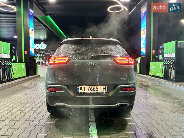 Серый Джип Чероки, объемом двигателя 3.24 л и пробегом 201 тыс. км за 16300 $, фото 34 на Automoto.ua