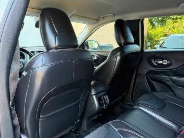 Серый Джип Чероки, объемом двигателя 3.2 л и пробегом 88 тыс. км за 4000 $, фото 11 на Automoto.ua