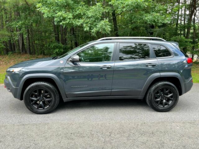 Сірий Джип Cherokee, об'ємом двигуна 3.2 л та пробігом 107 тис. км за 3500 $, фото 2 на Automoto.ua